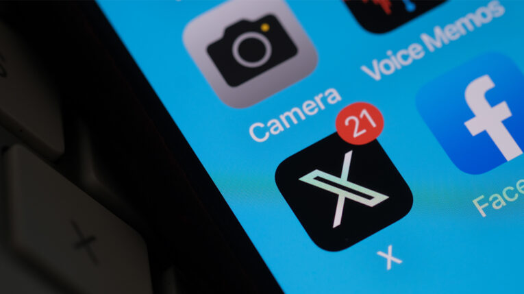 Red social X ahora ofrecerá llamadas de audio y video sin número telefónico